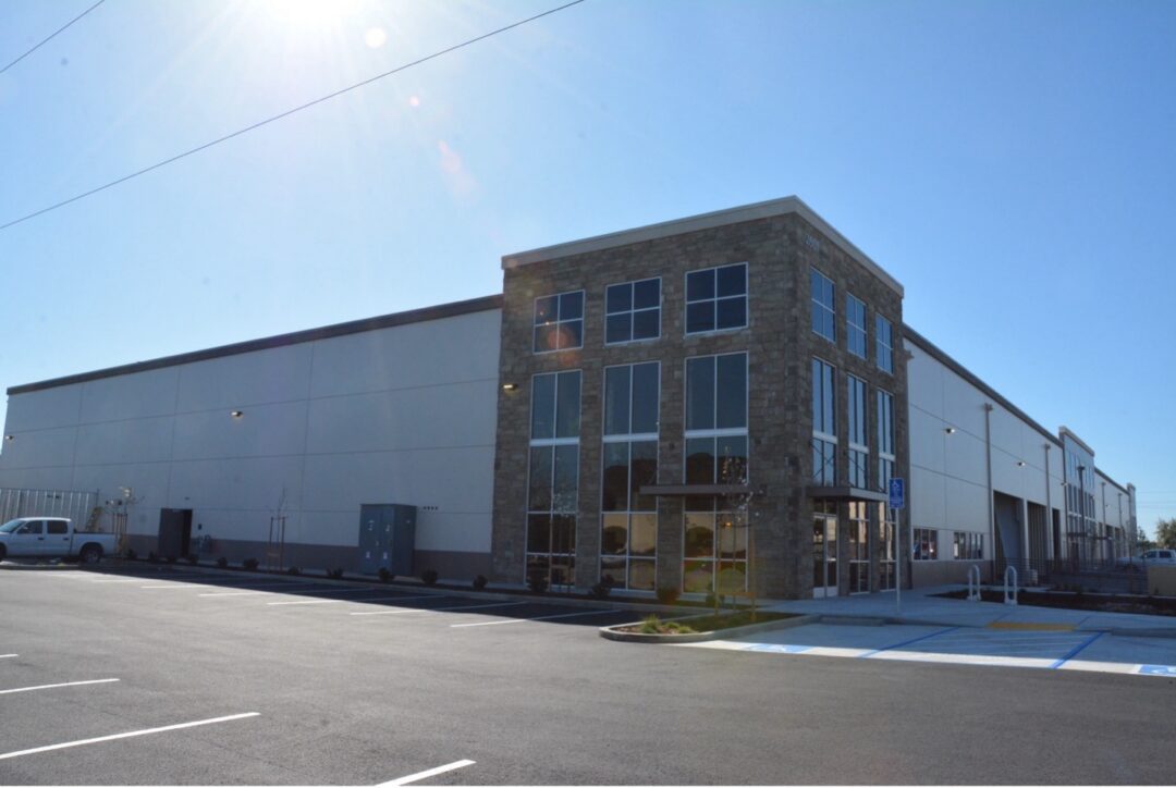 62,000 SF Manufacturing & Distribution Facility